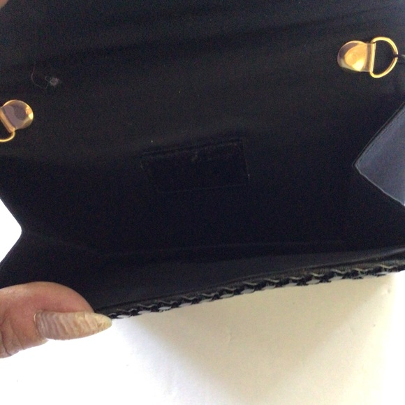 VINTAGE STAR BAGS BLACK METAL MESH EVENING BAG - Picture 8 of 8